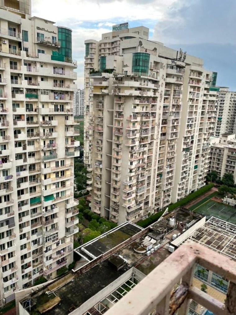 Exterior View, mahagun-moderne 2.5 Bedroom 1250 Sq.Ft. Apartment In Sector 78 Noida 9817135
