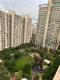 2.5 BHK + Study Room Apartment For Sale in Mahagun Moderne
