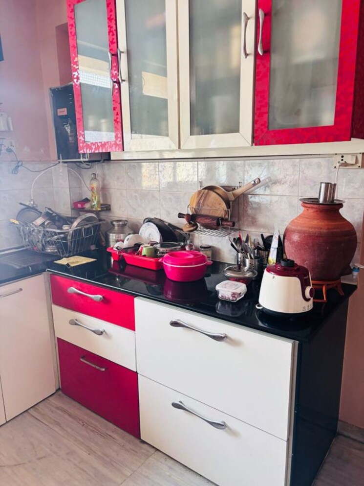 Kitchen, hiranandani-estate 3 Bedroom 1200 Sq.Ft. Apartment In Ghodbunder Road Thane 9817144