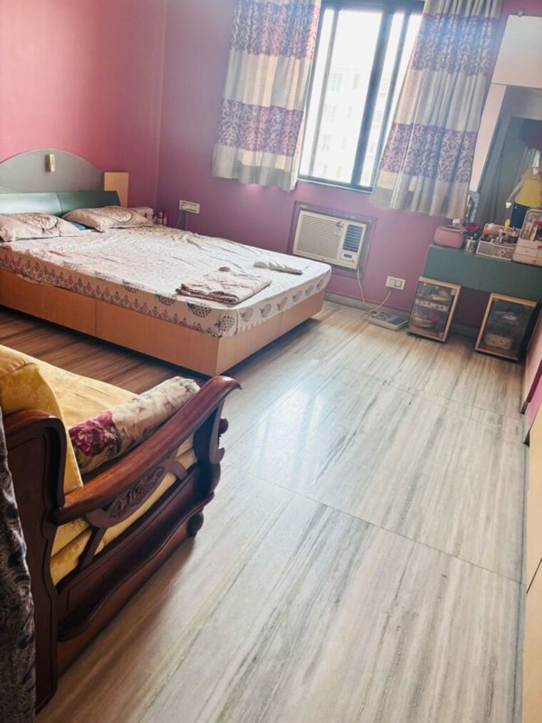 Bedroom, hiranandani-estate 3 Bedroom 1200 Sq.Ft. Apartment In Ghodbunder Road Thane 9817144