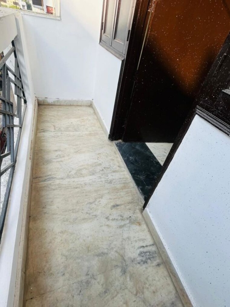 undefined, saket 3 Bedroom 1200 Sq.Ft. Builder Floor In Saket Delhi 9817146