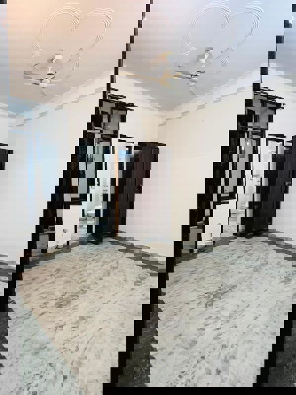 3 BHK Builder Floor For Rent in Saket