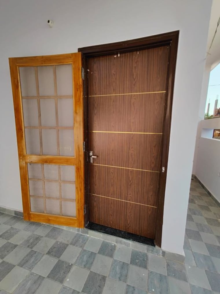 Room, gomti nagar 2 Bedroom 1215 Sq.Ft. Independent House In Gomti Nagar Lucknow 9817159