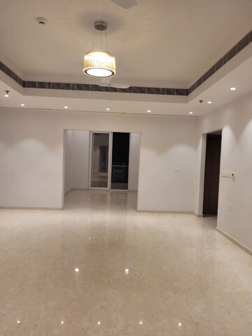 Room in 3 BHK Apartment at Conscient Hines Elevate, Sector 59 – for Rent