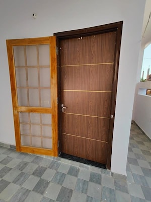 Room in 2 BHK Independent House at Gomti Nagar – for Sale