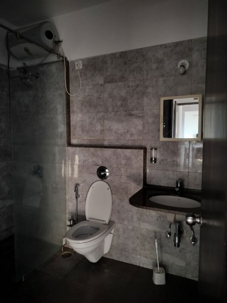 Bathroom, amanora-future-towers 3 Bedroom 1550 Sq.Ft. Apartment In Hadapsar Pune 9817396