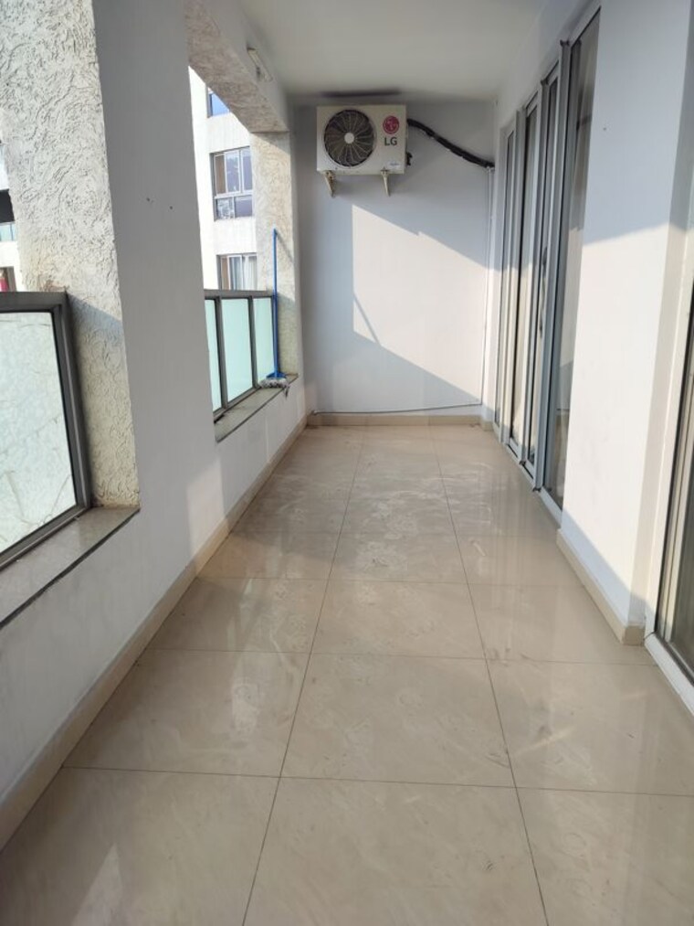 undefined, amanora-future-towers 3 Bedroom 1550 Sq.Ft. Apartment In Hadapsar Pune 9817396