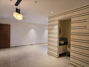 Room in 3 BHK Apartment at Ekta Trinity, Santacruz West – for Rent