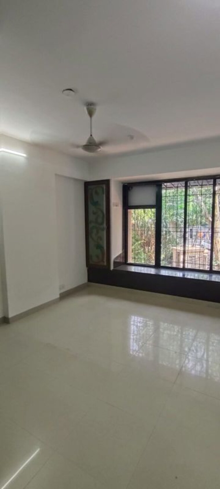 Room, ajmera-golden-rays 3 Bedroom 1100 Sq.Ft. Apartment In Andheri West Mumbai 9817651