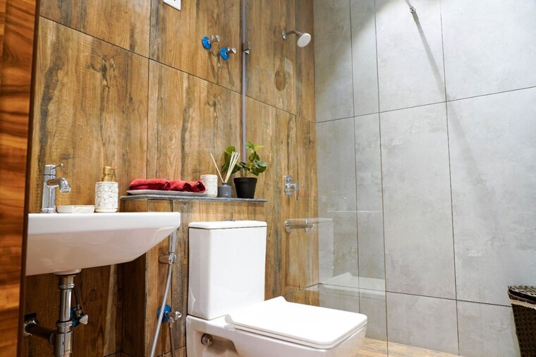 Bathroom, malwa-escon-primera 2 Bedroom 1305 Sq.Ft. Apartment In International Airport Road Zirakpur 9817856
