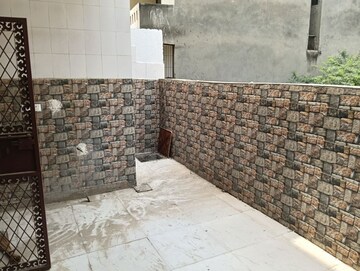 Bathroom in 1 BHK Apartment at Tech Zone 4 Greater Noida – for Sale