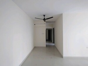 Room in 2 BHK Apartment at Veena Serenity, Chembur – for Rent