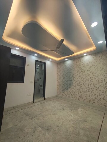 Room in 3 BHK Builder Floor at Govindpuri – for Sale