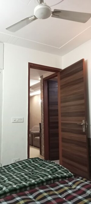 Room in 2 BHK Builder Floor at Panchsheel Vihar – for Rent