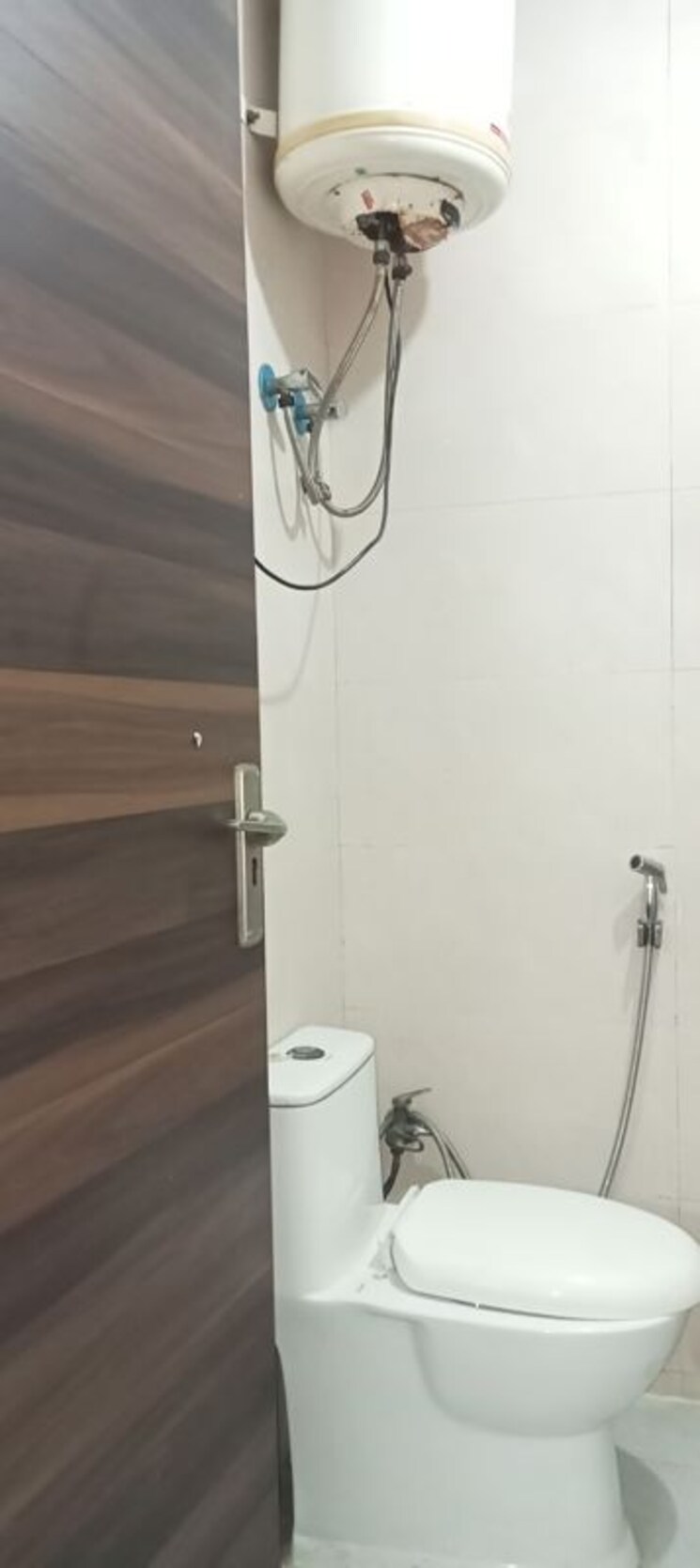 Bathroom, panchsheel vihar 2 Bedroom 700 Sq.Ft. Builder Floor In Panchsheel Vihar Delhi 9817961