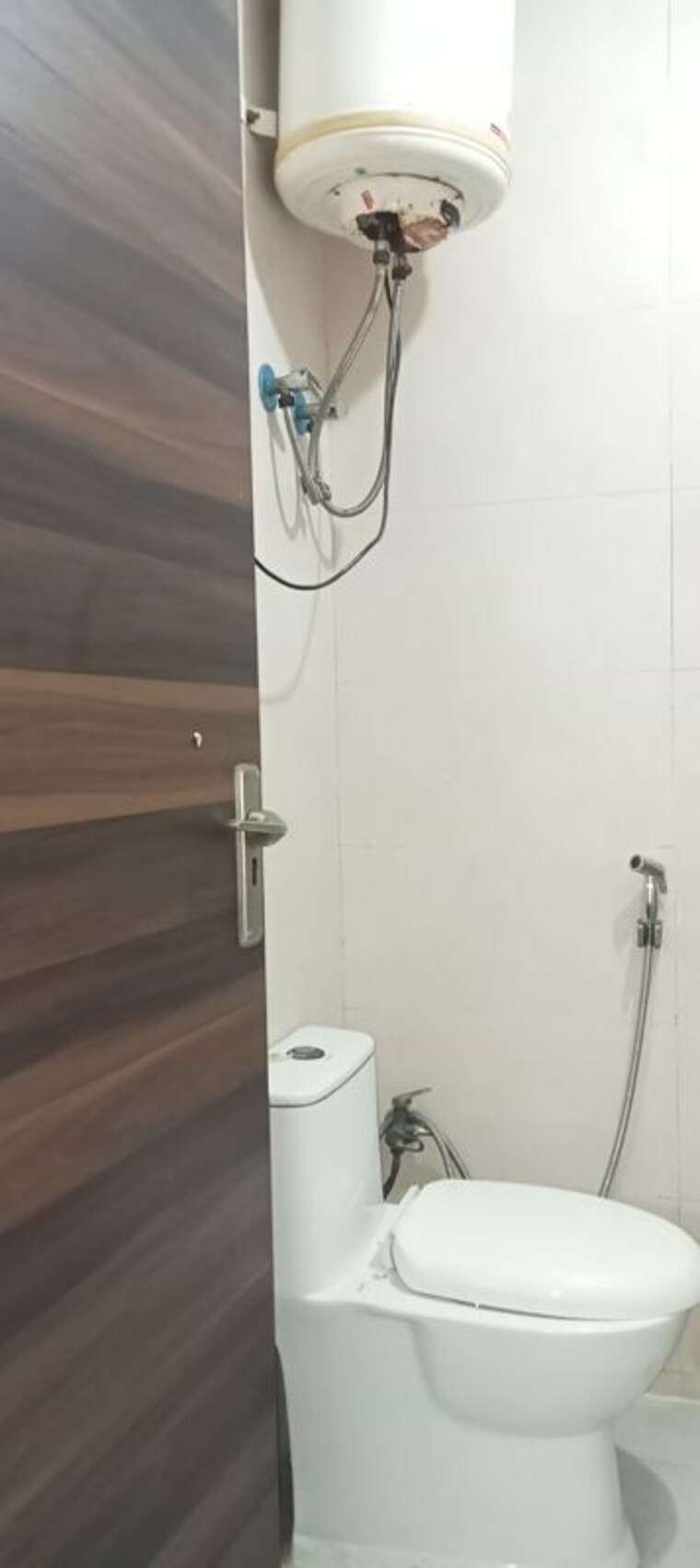 Bathroom, panchsheel vihar 2 Bedroom 700 Sq.Ft. Builder Floor In Panchsheel Vihar Delhi 9817961