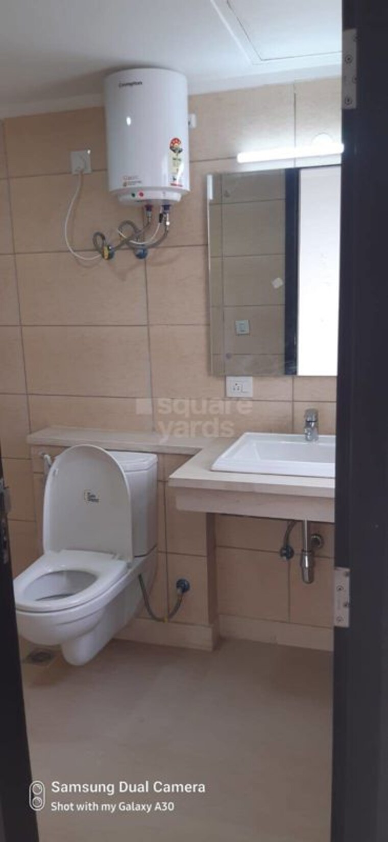 Bathroom, puri-diplomatic-greens-phase-i 4 Bedroom 2951 Sq.Ft. Apartment In Sector 111 Gurgaon 9817934