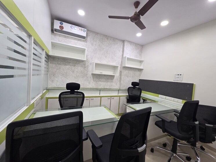Team Area, corporate-avenue Commercial Office Space 640 Sq.Ft. In Goregaon East Mumbai 9818017