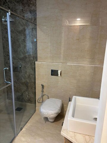 Bathroom in 4 BHK Apartment at Ambience Creacions, Sector 22 – for Rent