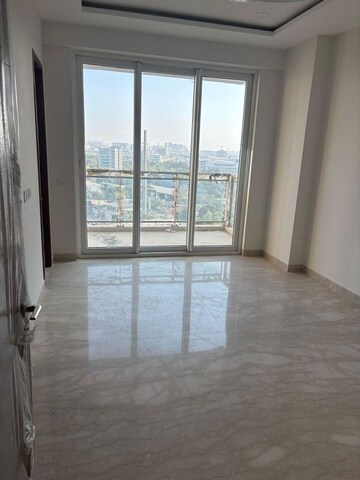 Room in 4 BHK Apartment at Ambience Creacions, Sector 22 – for Rent