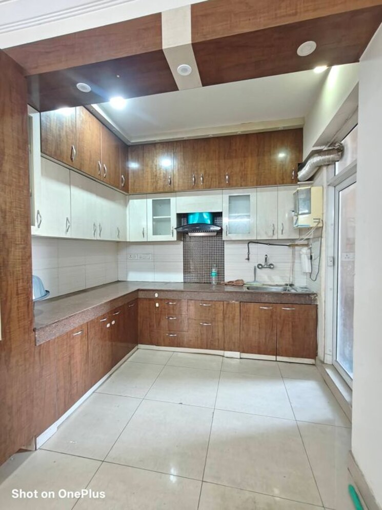 Kitchen, gaur-city-2 3 Bedroom 1275 Sq.Ft. Apartment In Gaur City 2 Greater Noida 9818057
