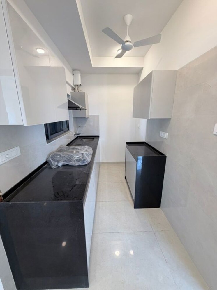 Kitchen, s-raheja-silver-rock 2 Bedroom 700 Sq.Ft. Apartment In Bandra West Mumbai 9818111