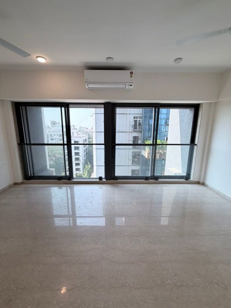 Living Room, s-raheja-silver-rock 2 Bedroom 700 Sq.Ft. Apartment In Bandra West Mumbai 9818111