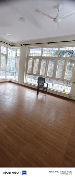 Room in 4 BHK Independent House at Sector 48 – for Rent