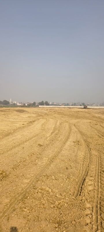 Plot Area in  Plot at Kasna Industrial Area, Kasna – for Sale