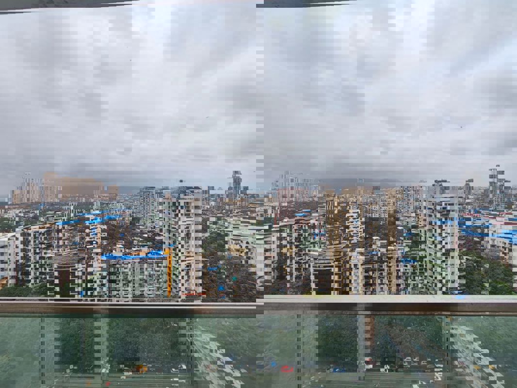 3 BHK + Extra Room 1260 Sq.Ft. Apartment in Sheth Vasant Lawns