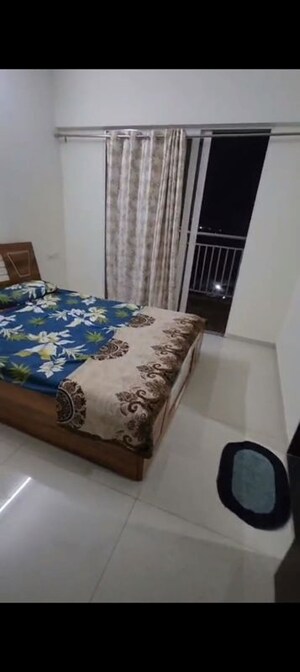 Room in 2.5 BHK Apartment at Kolte Patil Life Republic, Hinjewadi – for Rent