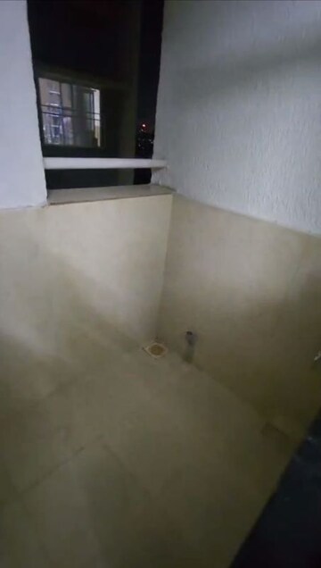 Room in 2.5 BHK Apartment at Kolte Patil Life Republic, Hinjewadi – for Rent