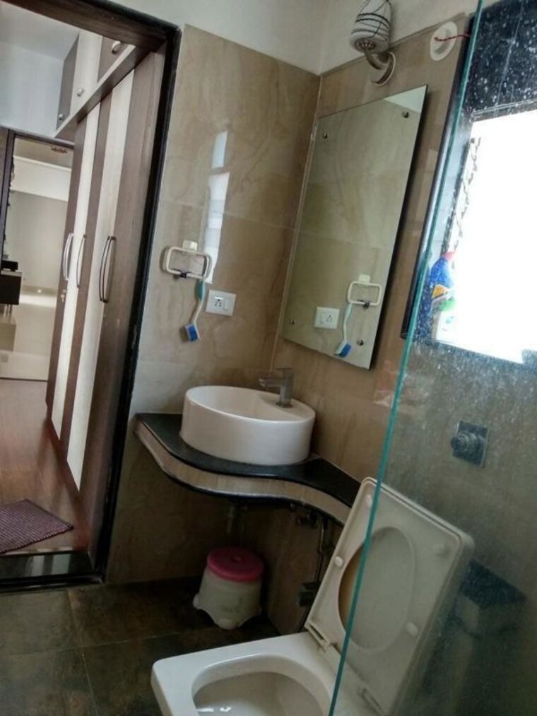 Bathroom, rachana-my-world 3 Bedroom 1500 Sq.Ft. Apartment In Baner Pune 9818174