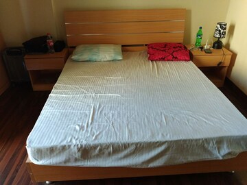 Bedroom in 1 RK Apartment at Supertech Czar Suites, Omicron I Greater Noida – for Rent