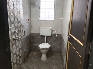 Bathroom in 1 BHK Builder Floor at Kharadi Gaon – for Rent