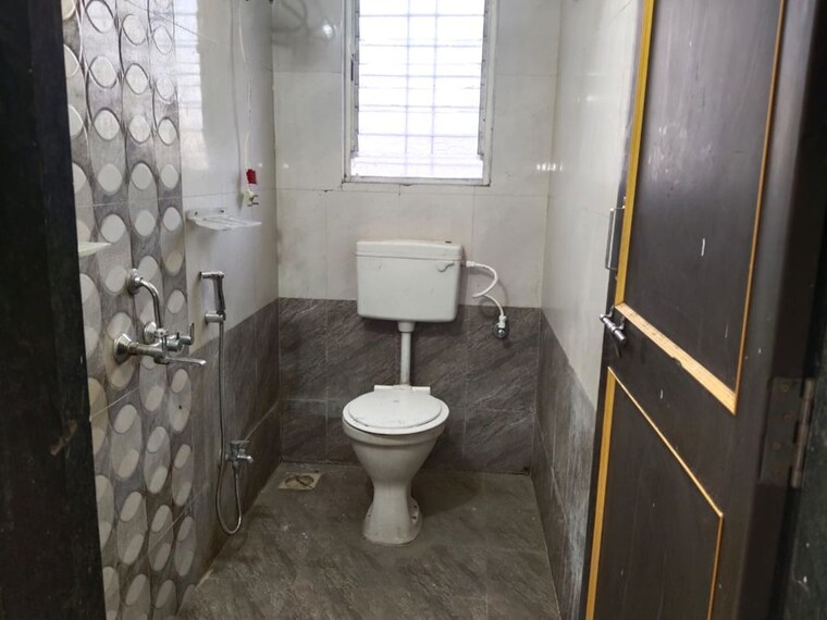 Bathroom, kharadi gaon 1 Bedroom 550 Sq.Ft. Builder Floor In Kharadi Gaon Pune 9818187