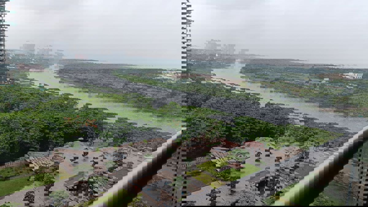 4 BHK + Servant Room,Extra Room Apartment For Sale in Panchshil Eon Waterfront I