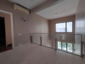 Room in 2 BHK Apartment at Ireo The Grand Arch, Sector 58 – for Rent