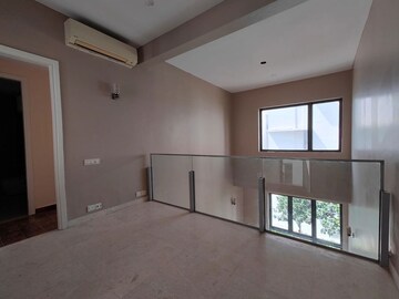 Room in 2 BHK Apartment at Ireo The Grand Arch, Sector 58 – for Rent