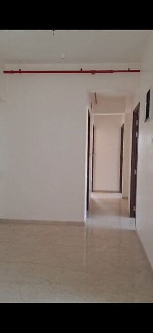 Room in 3 BHK Apartment at Kalpataru Radiance, Goregaon West – for Sale
