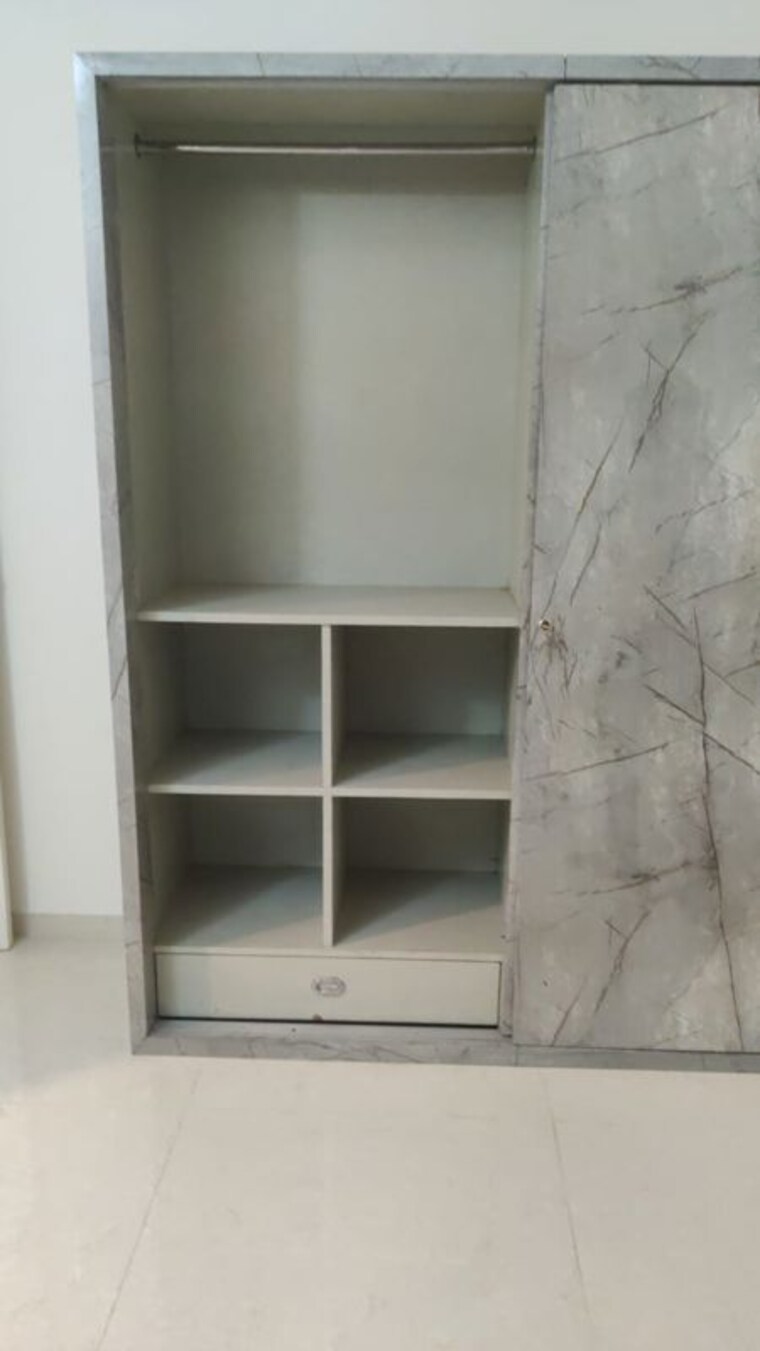 Bathroom, omaxe-the-palace 3 Bedroom 1400 Sq.Ft. Apartment In Gomti Nagar Lucknow 9813481