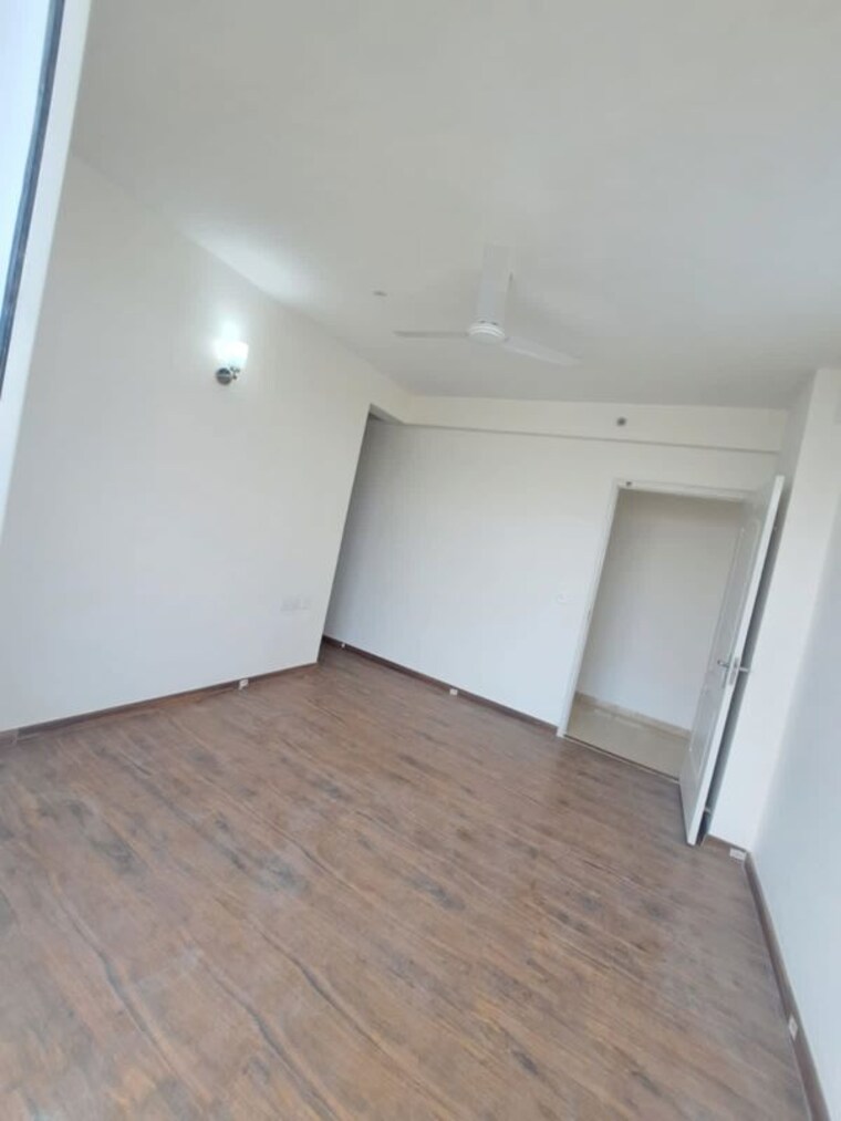 Room, omaxe-the-palace 3 Bedroom 1400 Sq.Ft. Apartment In Gomti Nagar Lucknow 9813481