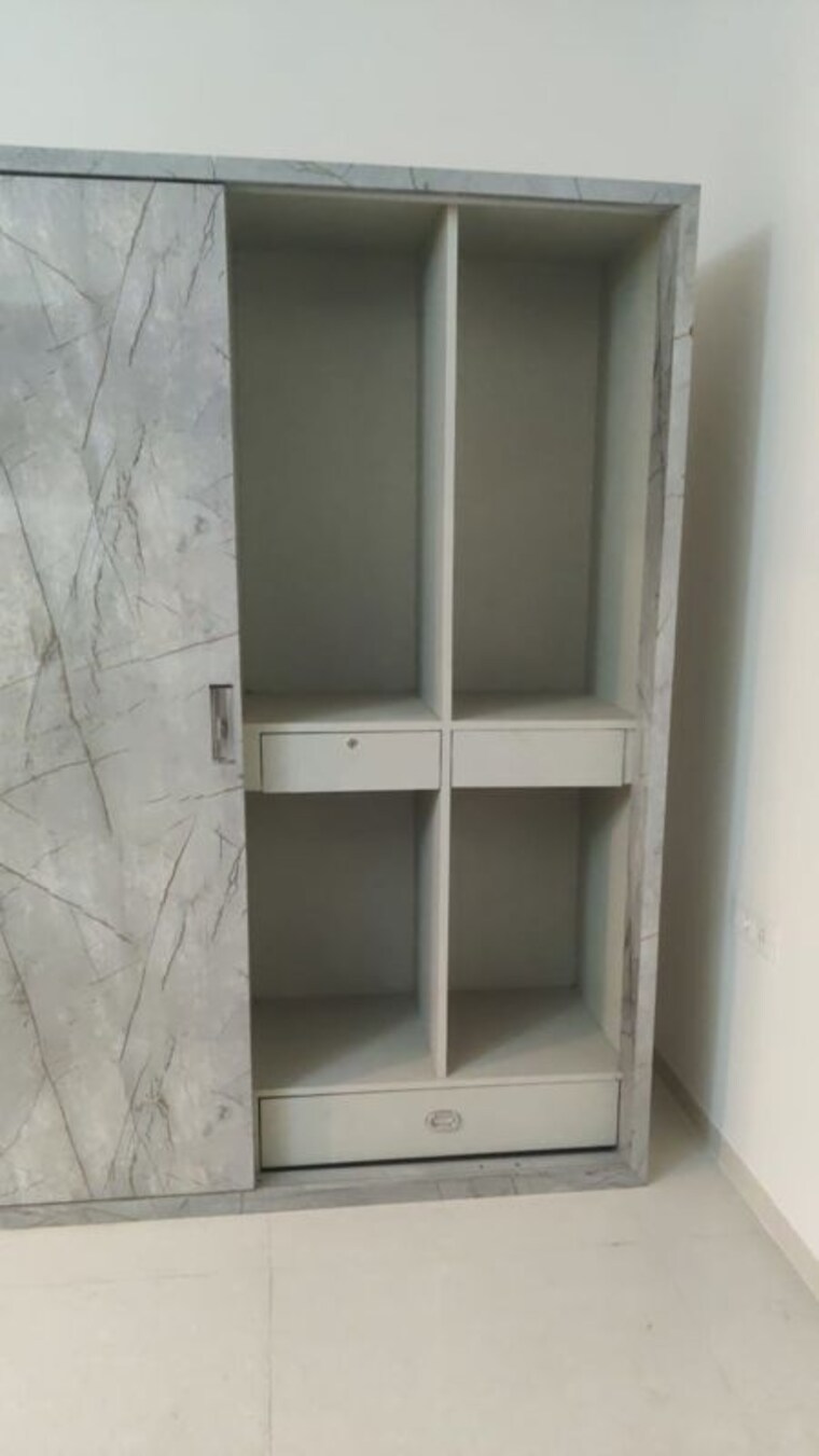 Bathroom, omaxe-the-palace 3 Bedroom 1400 Sq.Ft. Apartment In Gomti Nagar Lucknow 9813481