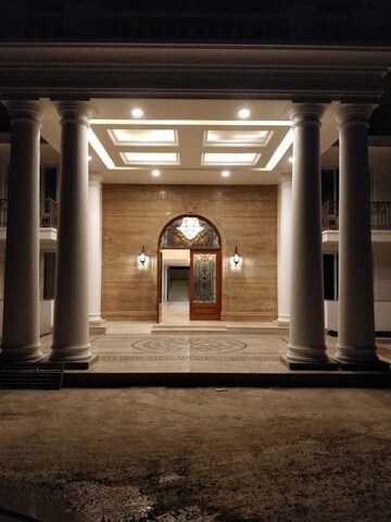 Building Lobby in 3 BHK Apartment at Omaxe The Palace, Gomti Nagar – for Rent