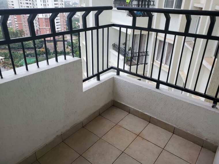 Balcony, prestige-lakeside-habitat 2 Bedroom 855 Sq.Ft. Apartment In Varthur Bangalore 9818368
