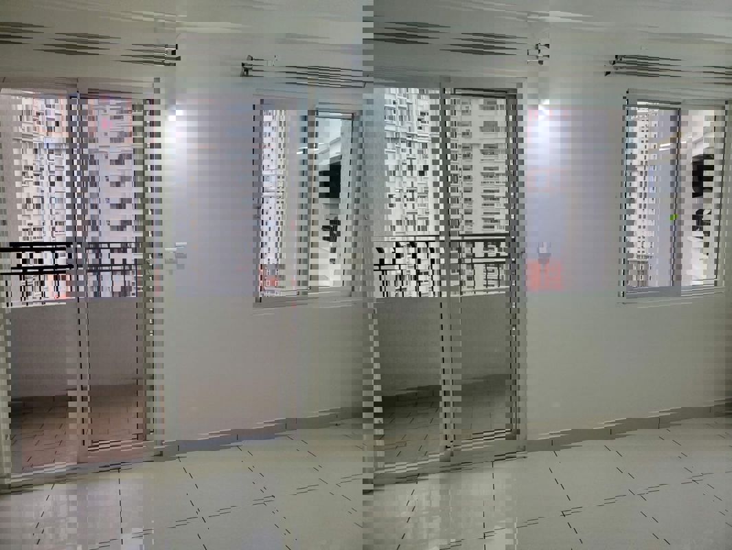 2 BHK 855 Sq.Ft. Apartment in Prestige Lakeside Habitat