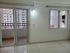 2 BHK Apartment For Sale in Prestige Lakeside Habitat