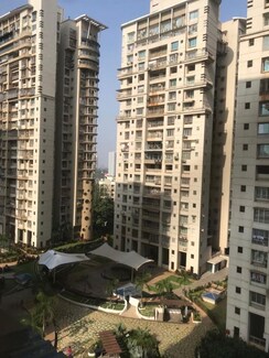 2.5 BHK Apartment For Sale in Rustomjee OZone