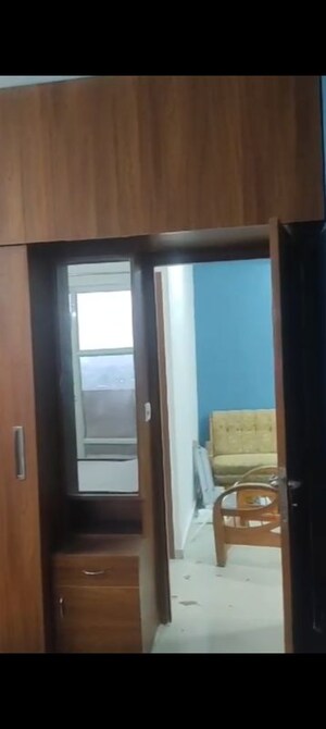 Room in 2 BHK Apartment at Pyramid Heights, Sector 85 – for Rent