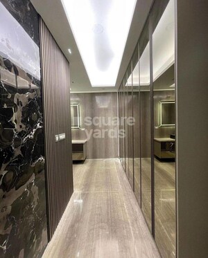 Building Lobby in 3 BHK Builder Floor at Dlf Cyber City – for Rent